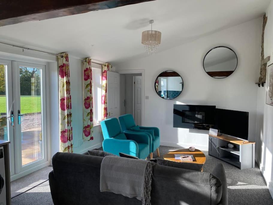 South Cottage - Garden, Views, Parking, Dogs, Cheshire, Walks, Family Adlington Bagian luar foto